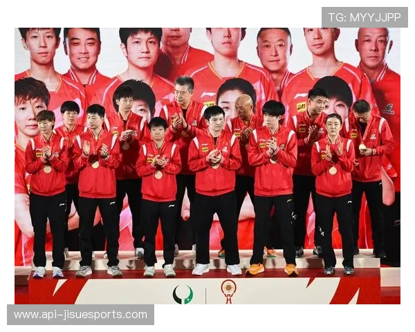 乒乓世界杯中外选手互动，文化交流成亮点