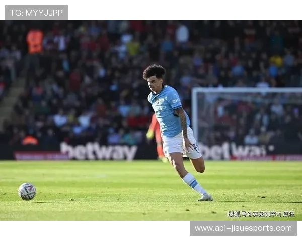 奥赖利位置转变获好评,曼城青训小将从中场找到新角色